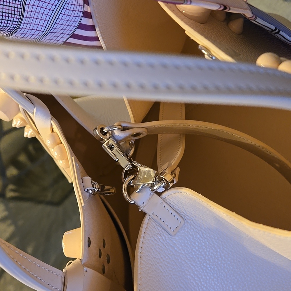 Authentic Christian Louboutin Leather Cabachic Iconic - New - Picture 10 of 10